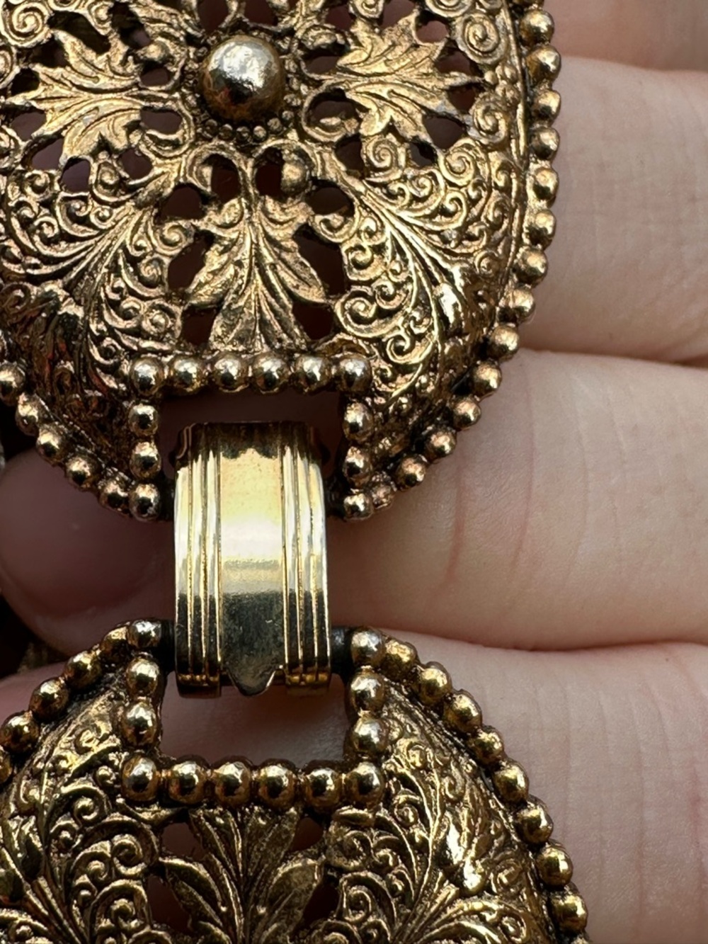 Vintage Victorian Revival Gold Tone Filigree Necklace Bracelet Set - Picture 6 of 8